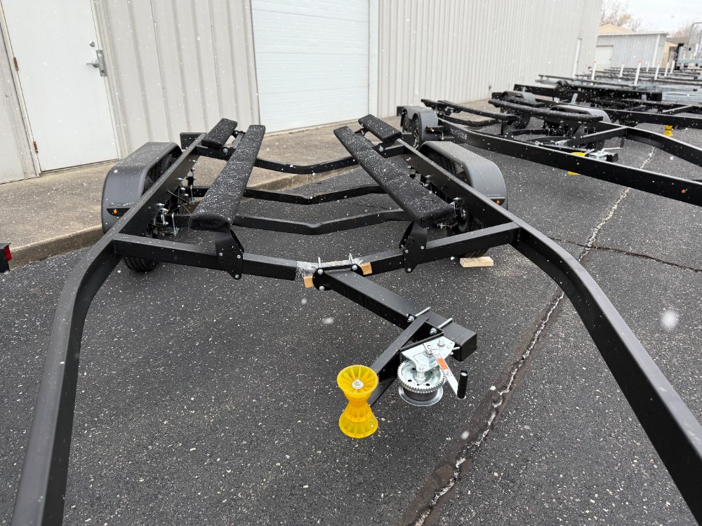 2026 Yacht Club 2256TB Tandem Axle Boat Bunk Trailer New Unit Sales