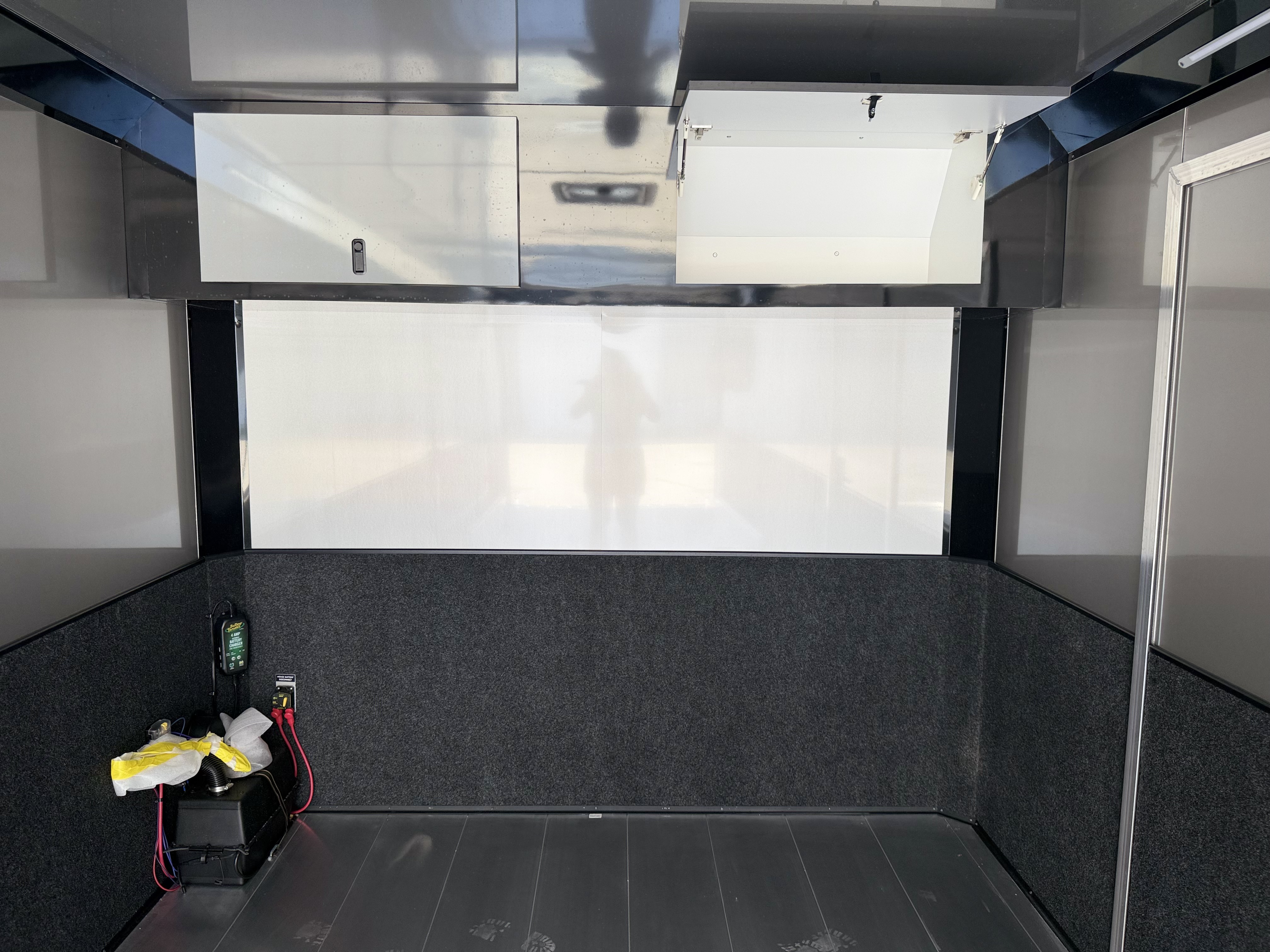 2026 Featherlite 8.5x24 Premium All Aluminum Enclosed Car Hauler Trailer Trailer