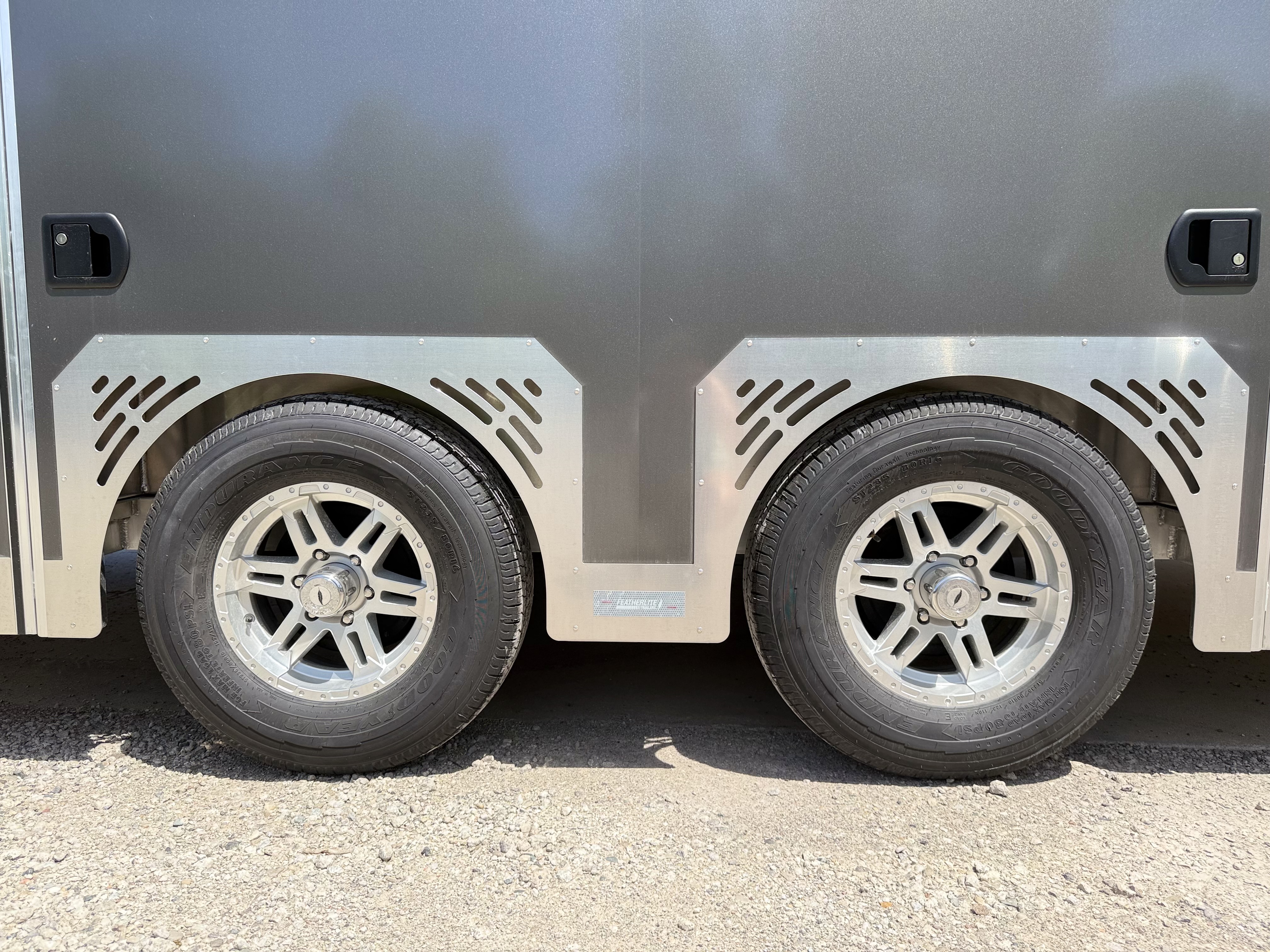 2026 Featherlite 8.5x24 Premium All Aluminum Enclosed Car Hauler Trailer Trailer