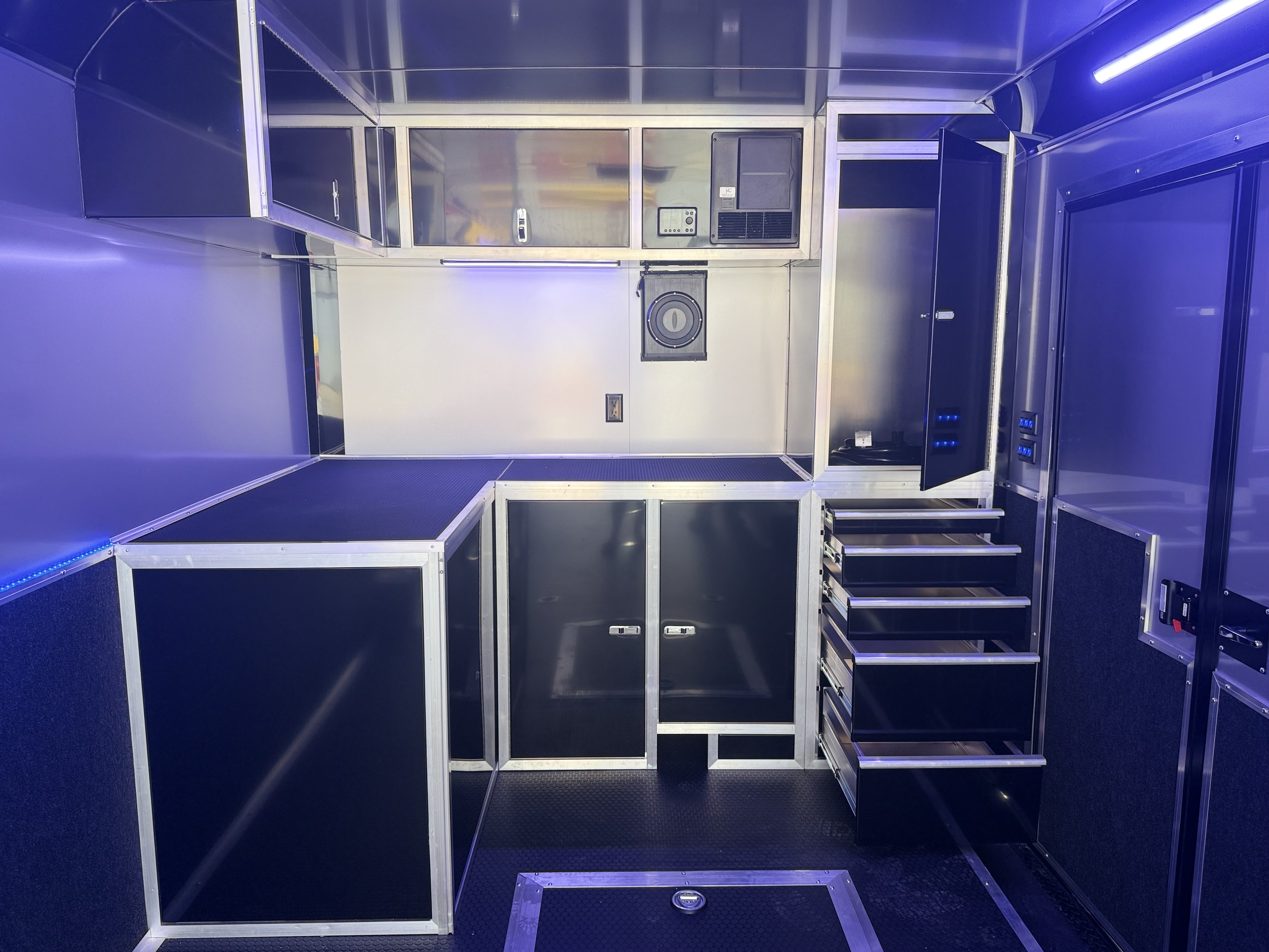 2026 American Hauler 8.5x28 Silver Hawk Tandem Axle Enclosed Race Car Hauler Trailer Cargo Trailer