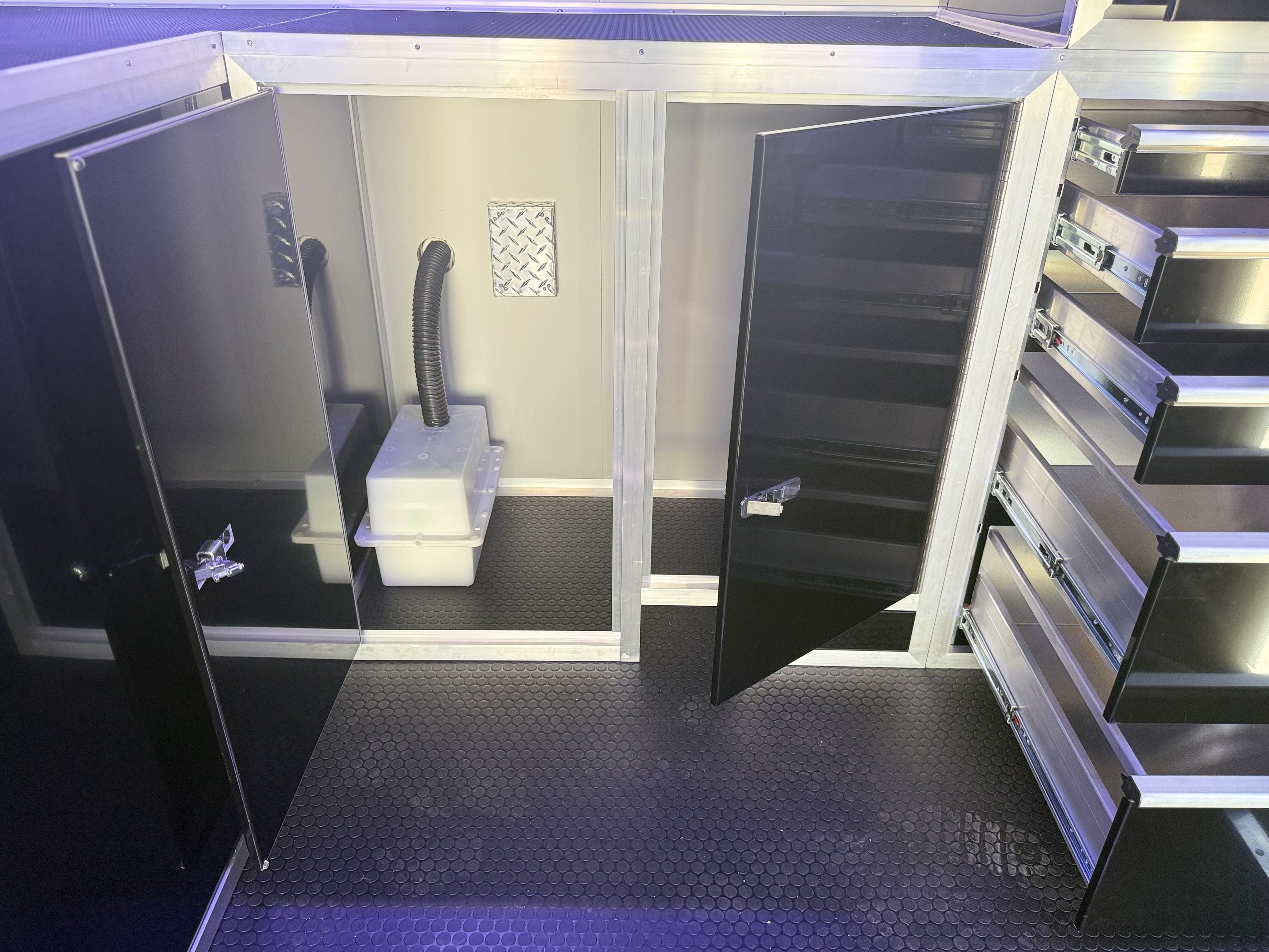 2026 American Hauler 8.5x28 Silver Hawk Tandem Axle Enclosed Race Car Hauler Trailer Cargo Trailer
