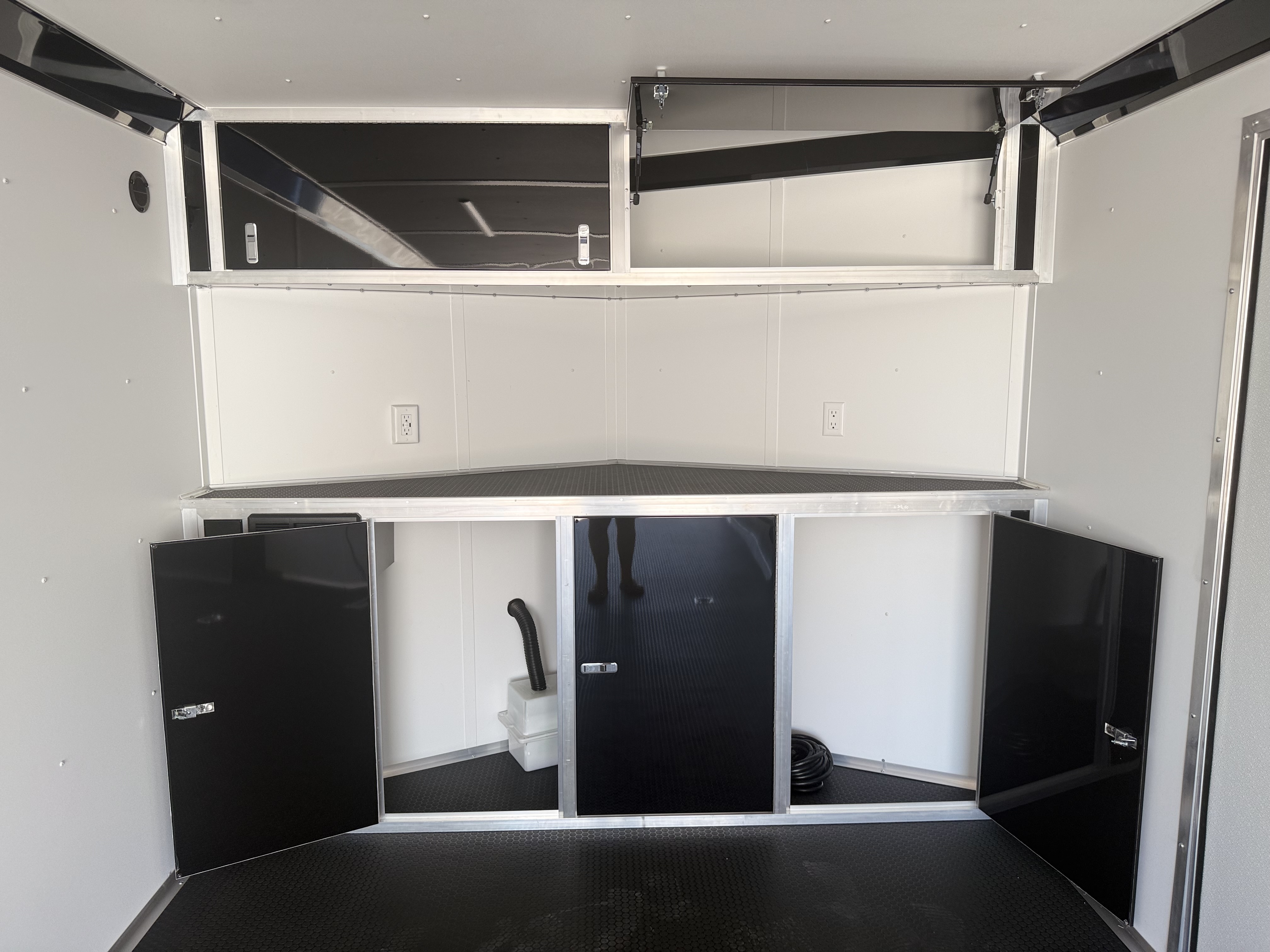 2026 American Hauler 8.5x24 Mach Pre-Packaged Enclosed Race Car Hauler Trailer Cargo Trailer