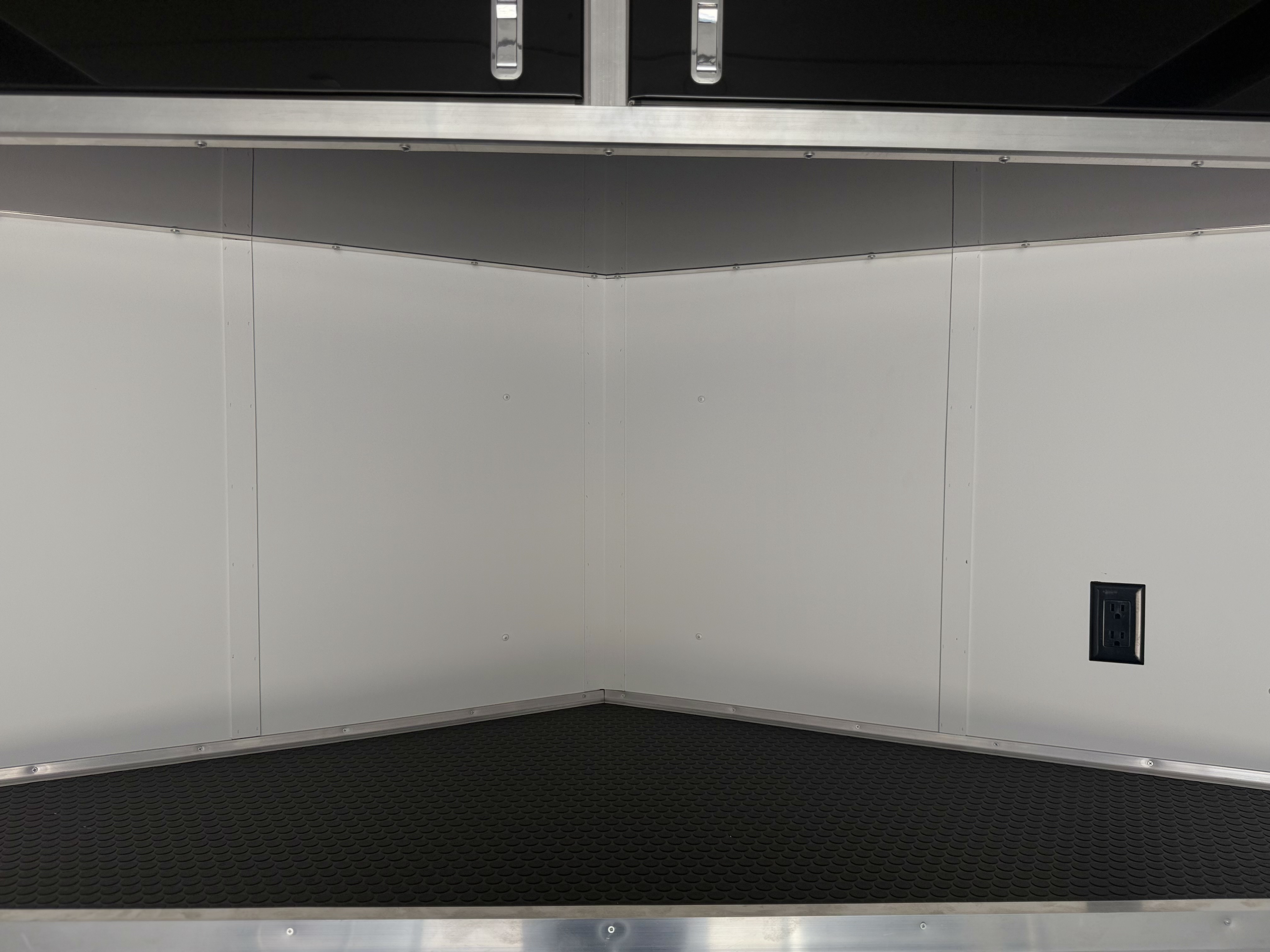 2026 American Hauler 8.5x20 Mach Pre-Packaged Enclosed Race Car Hauler Trailer Cargo Trailer