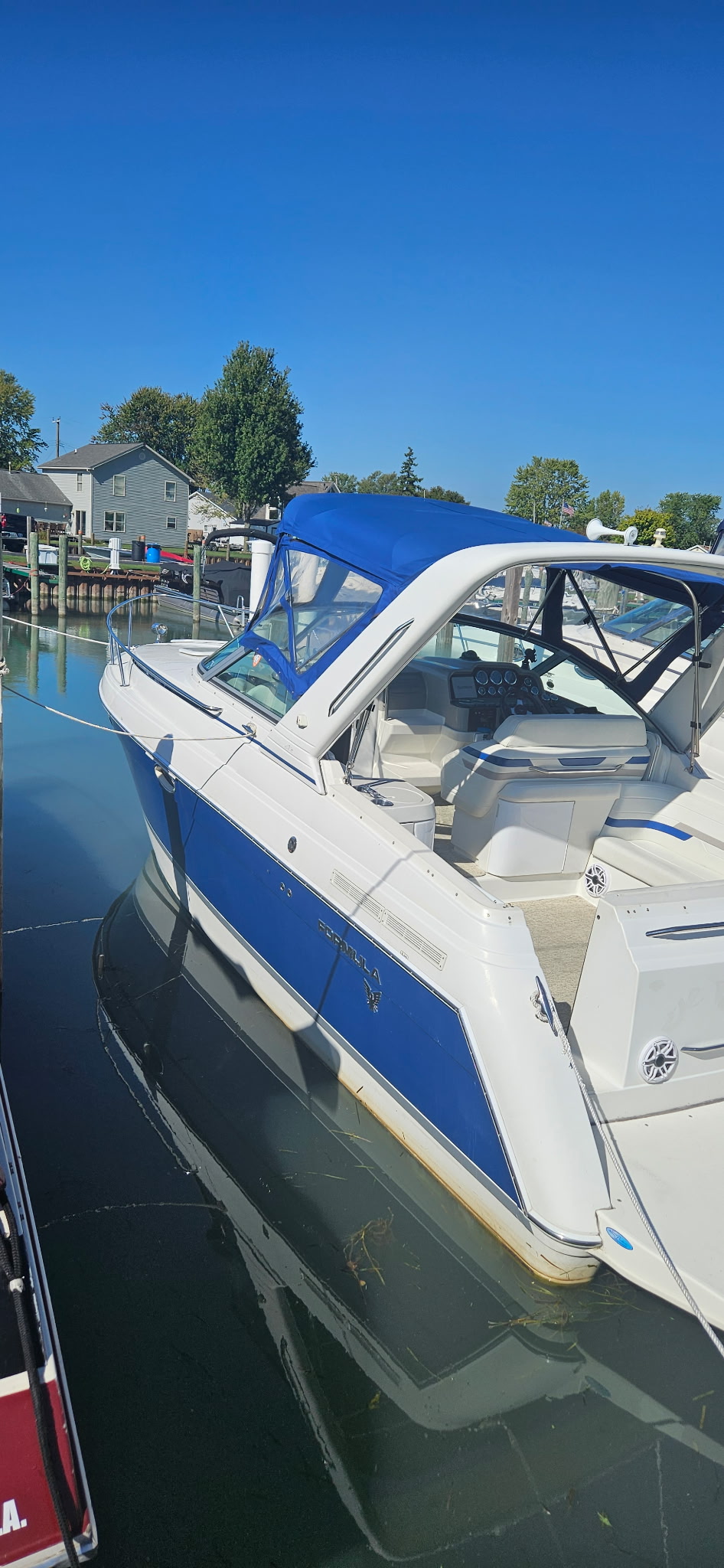 2003 Formula 27PC Boat