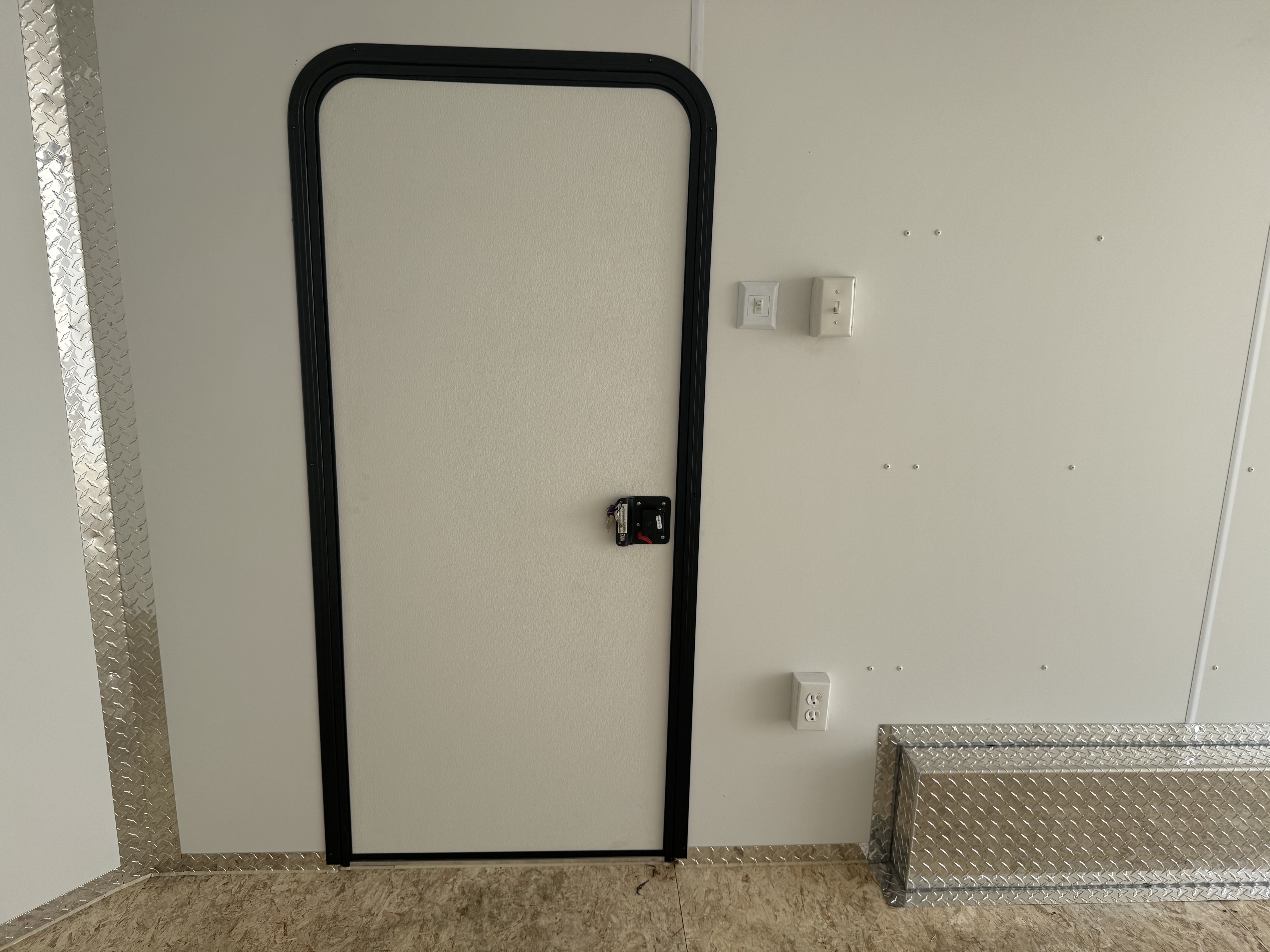 2027 Legend 8X19 Deluxe V-Nose Enclosed Cargo Trailer Cargo Trailer