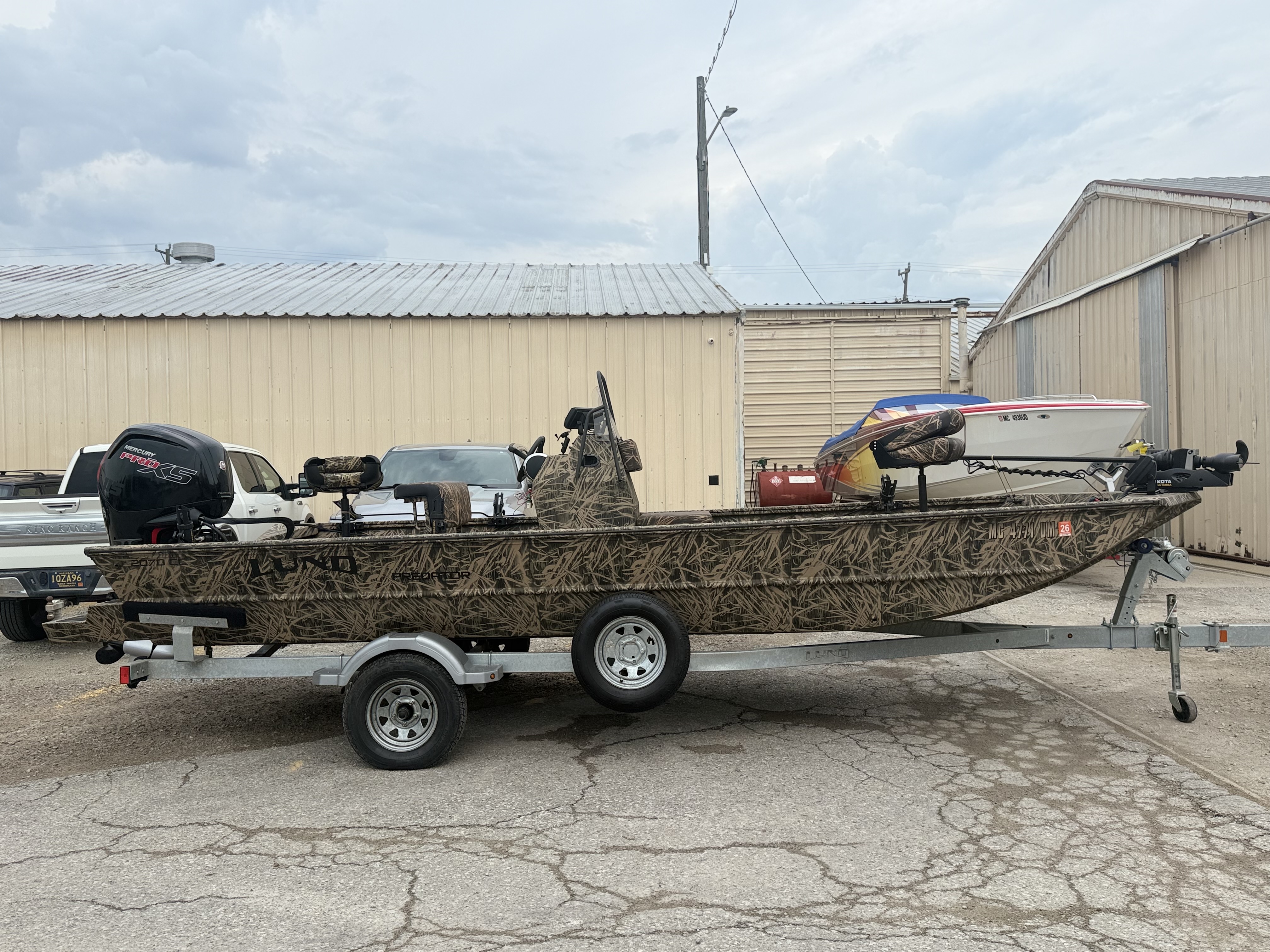 2020 Lund 2070 Predator Aluminum Center Console Fishing Boat Boats