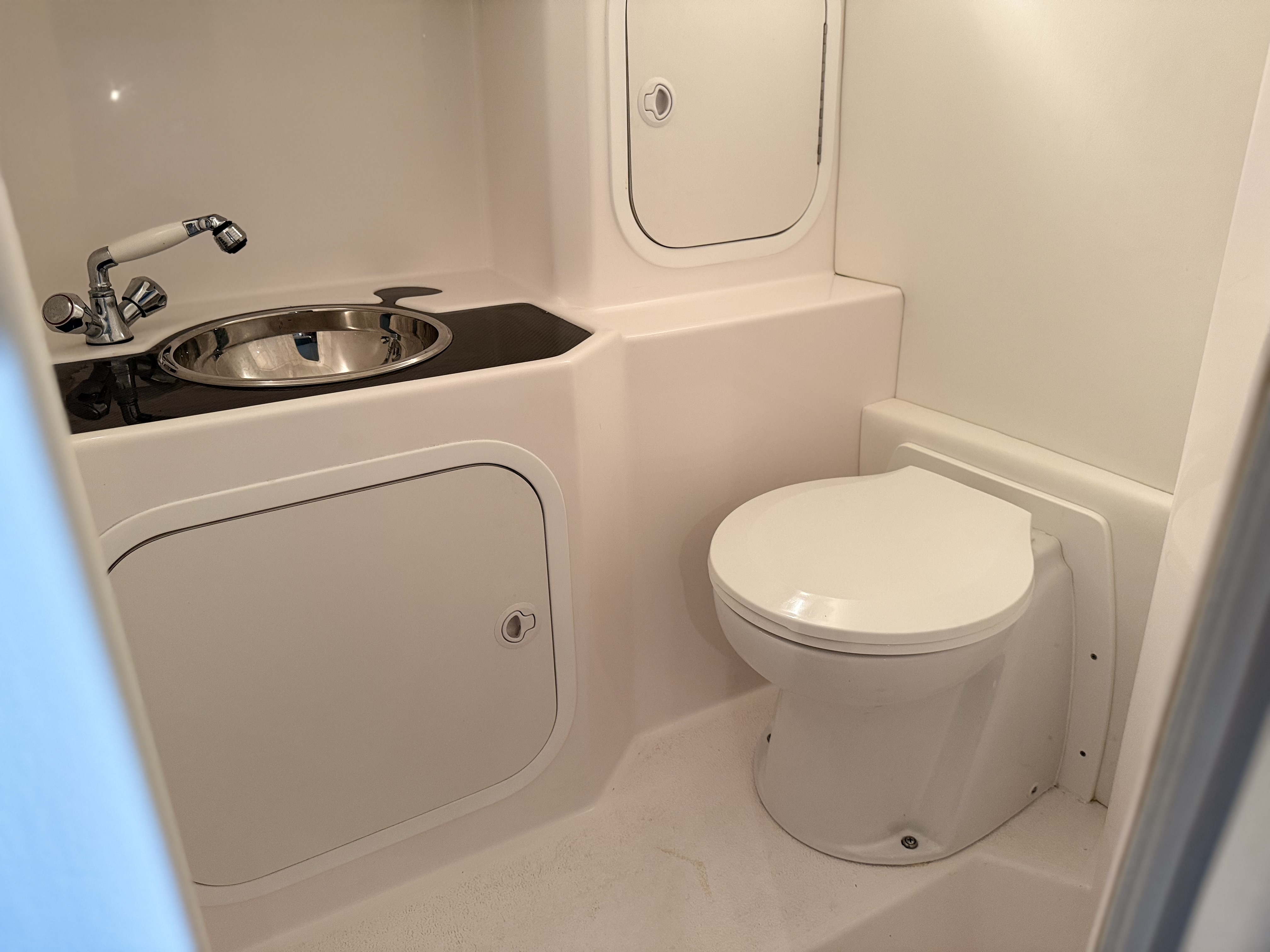 2007 Nortech 4300 SUPER V BOAT